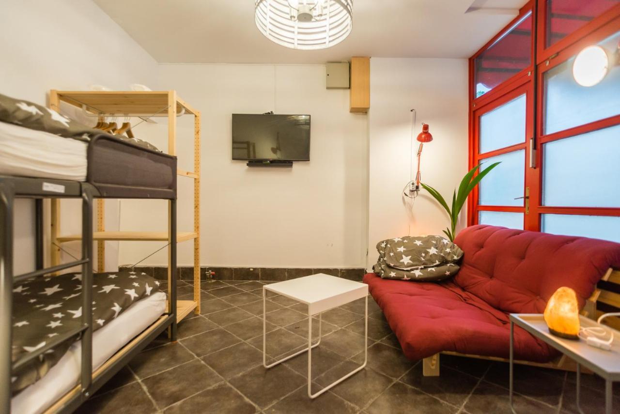 Apartment Apartma N'poznam